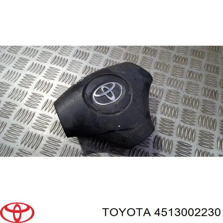 4513002230B0 Toyota Подушка безпеки водія