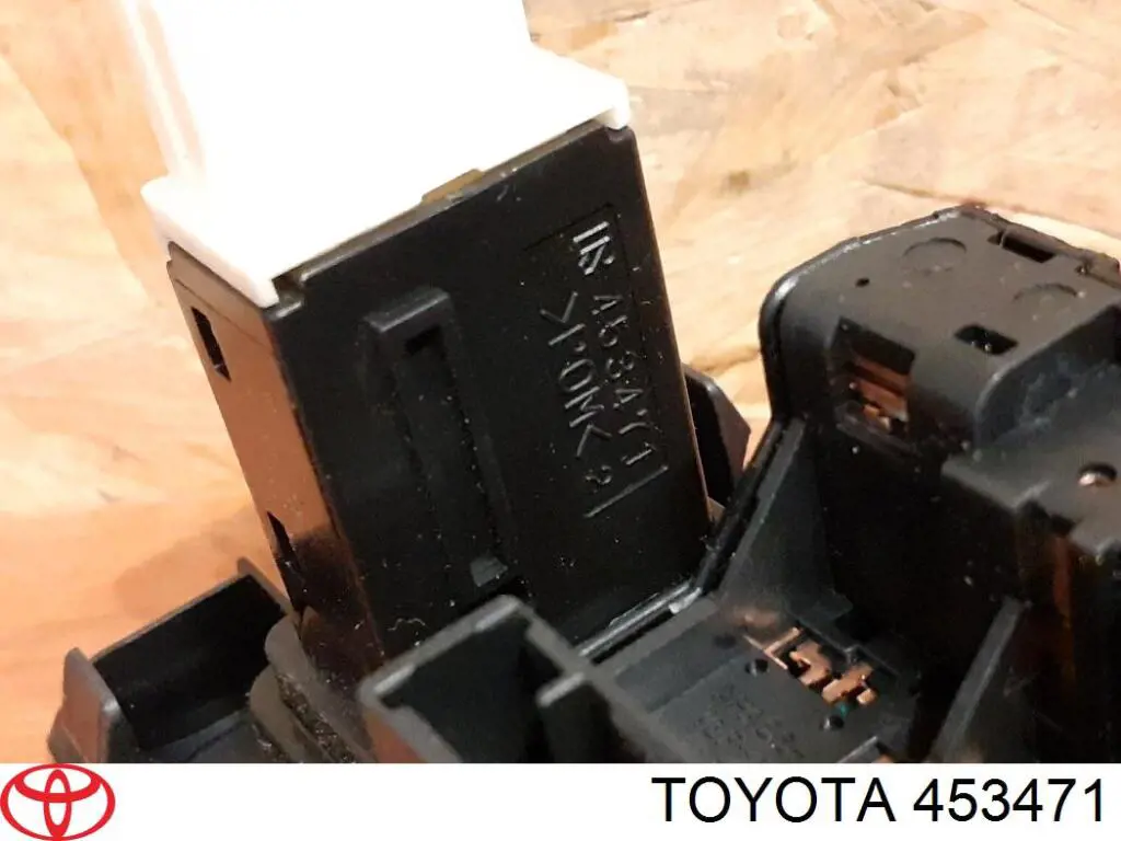453471 Toyota 