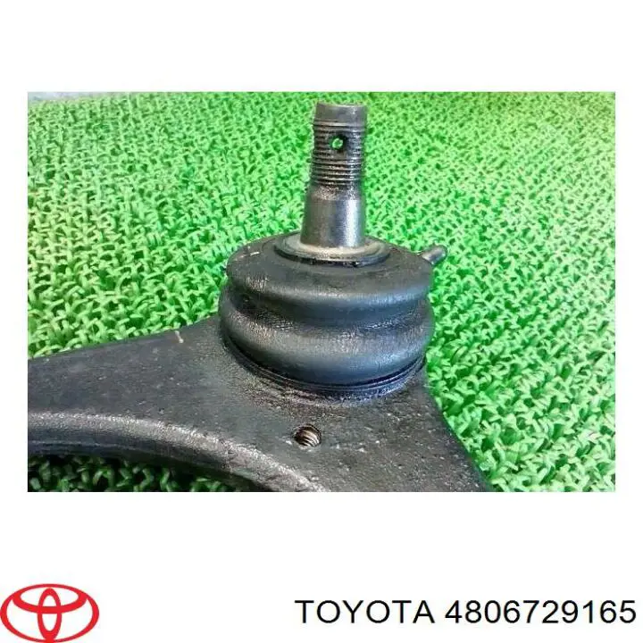 4806729165 Toyota Важіль передньої підвіски верхній, лівий