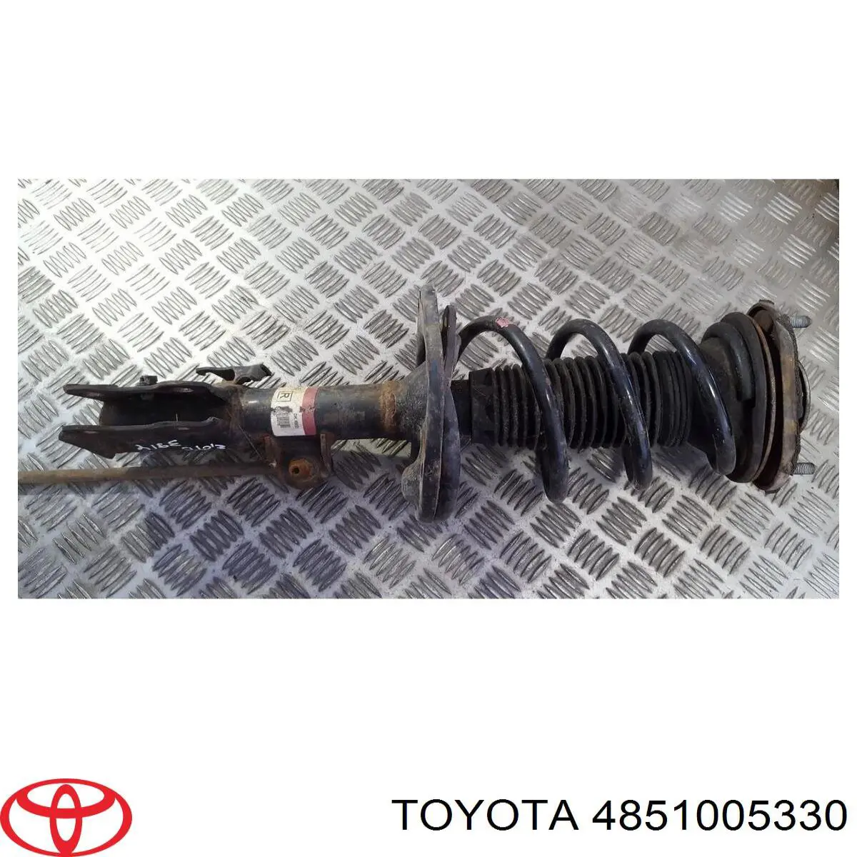 Купити 4851005311 Toyota Амортизатор передній, правий