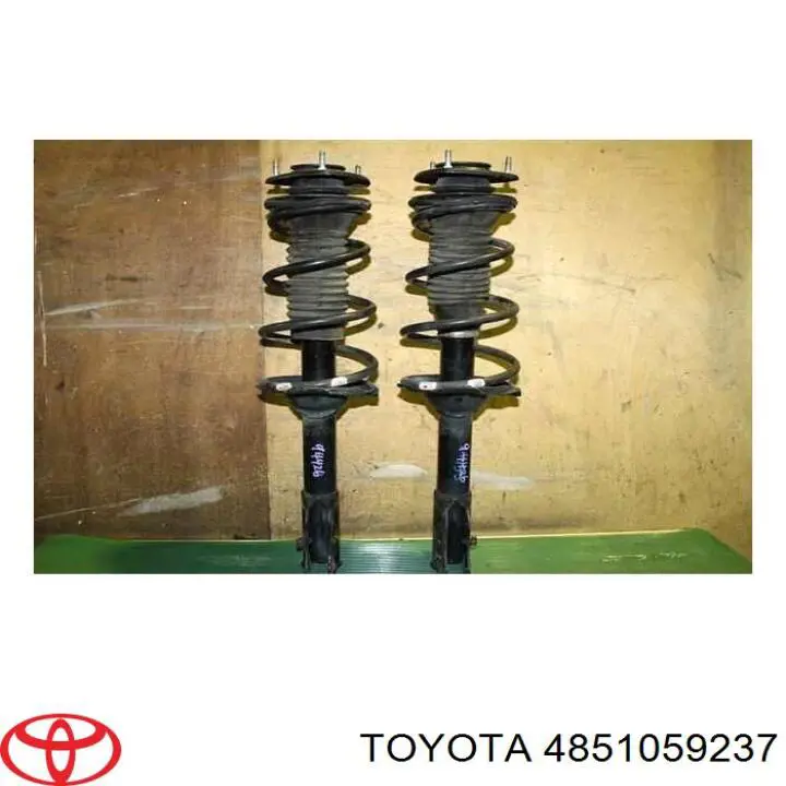 4851059785 Toyota Стійка передня