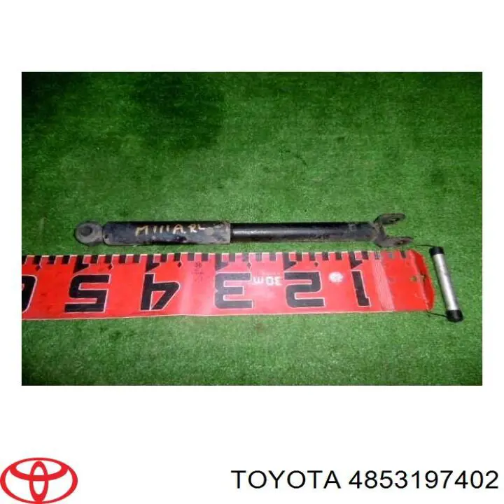 4853197402 Toyota амортизатор задній