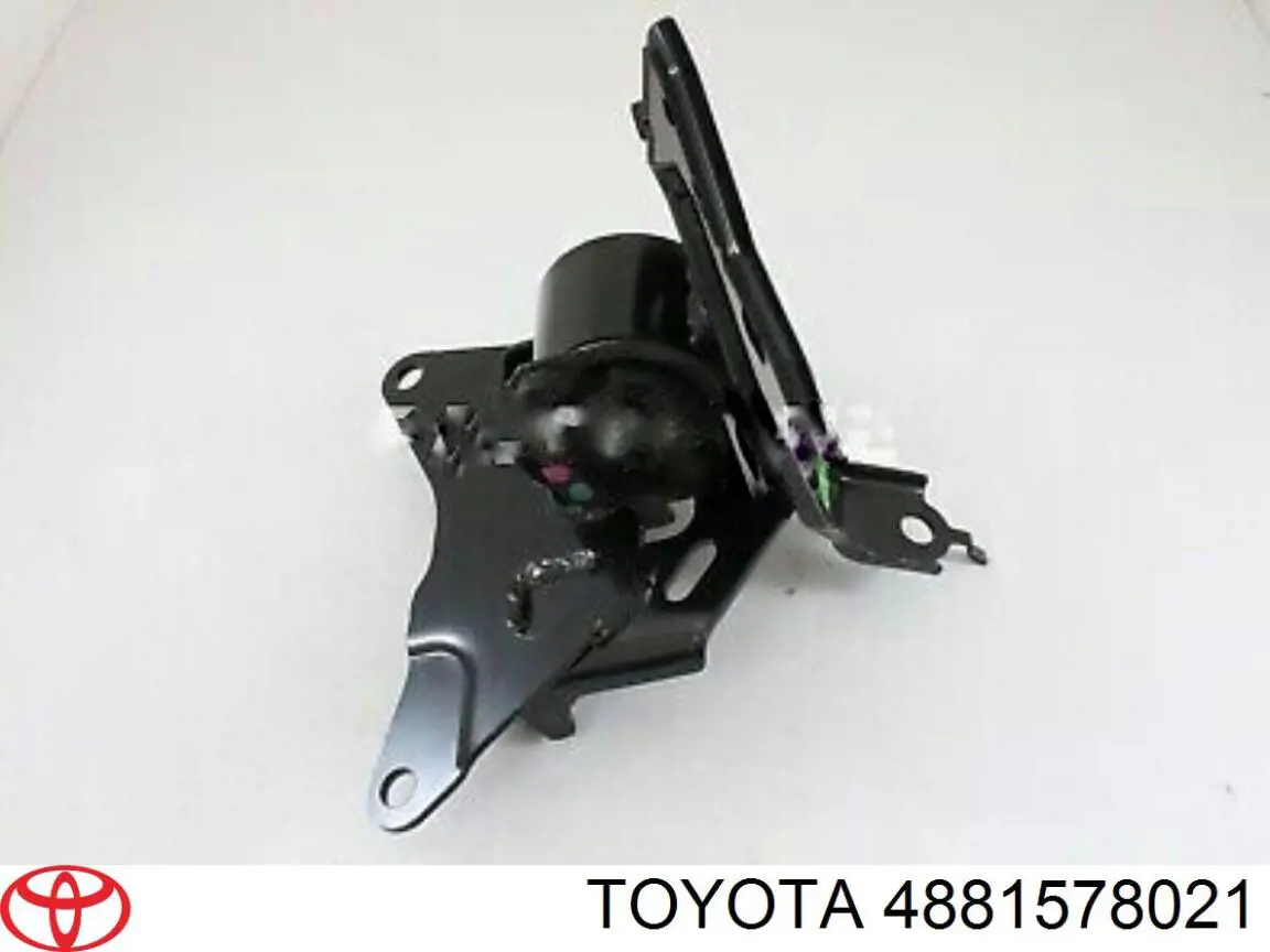 4881578021 Toyota Втулка стабілізатора переднього, ліва