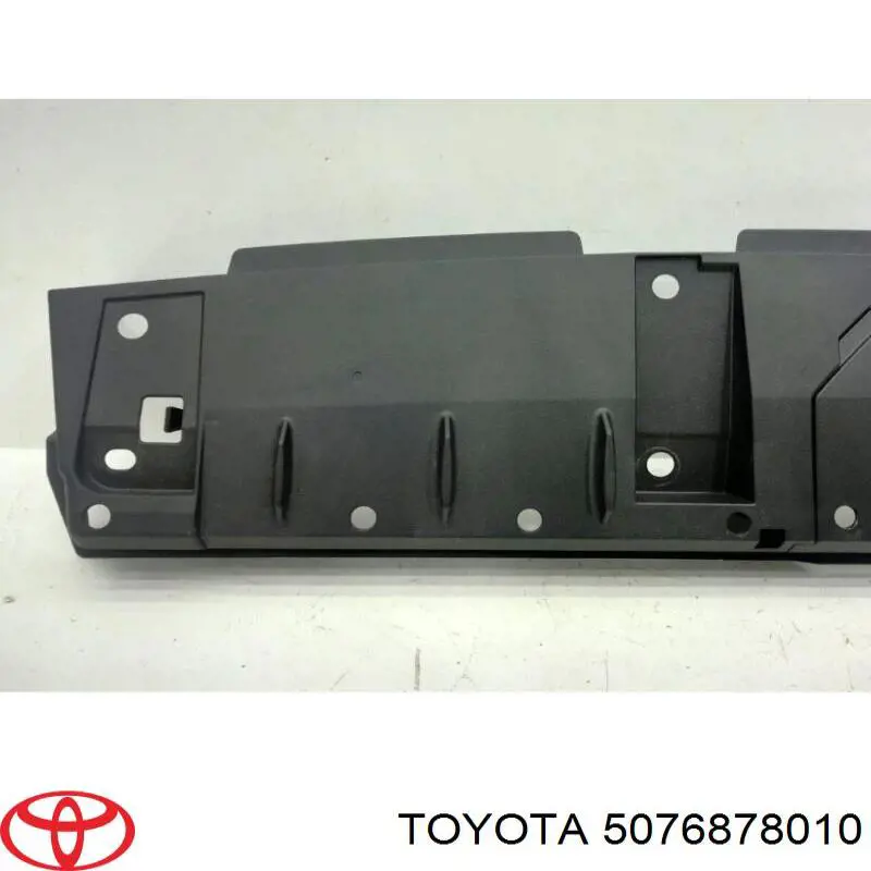 Захист заднього бампера 5076878010 Toyota