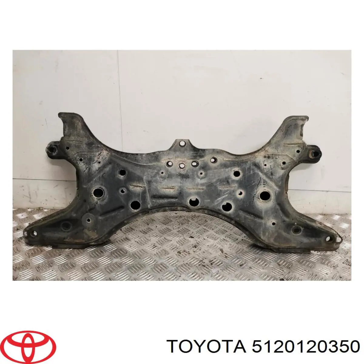 Підрамник передньої підвіски Toyota 5120120350 ціна, від 142.53 USD