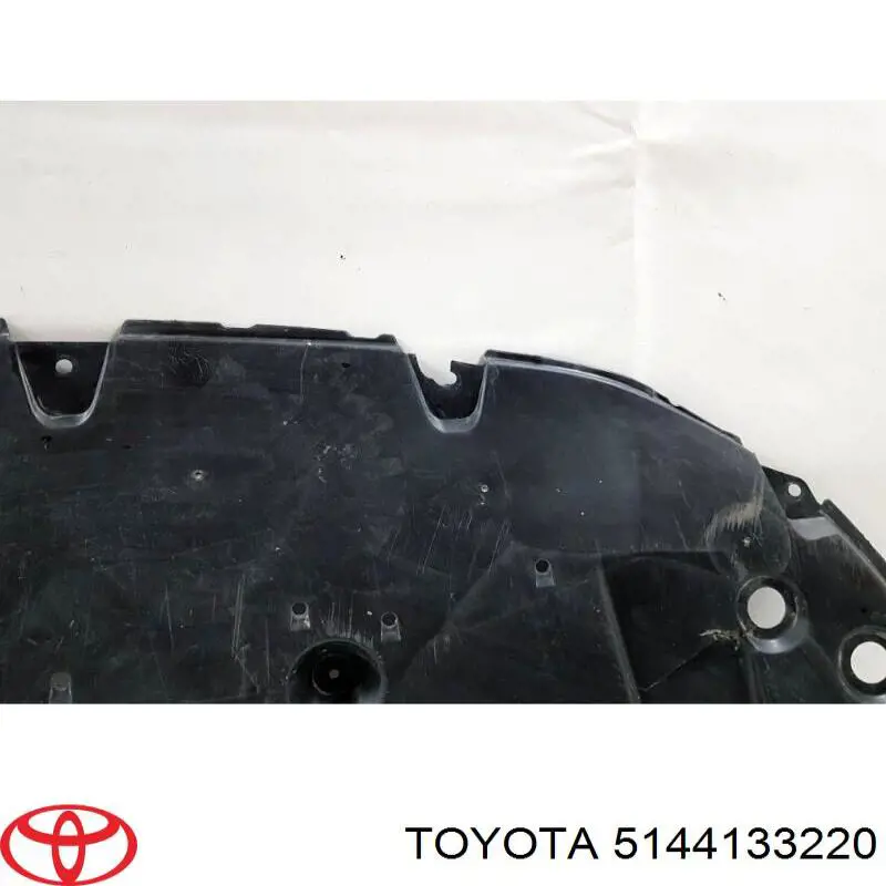 Захист двигуна передній Toyota Camry (V70) (Тойота Камрі)