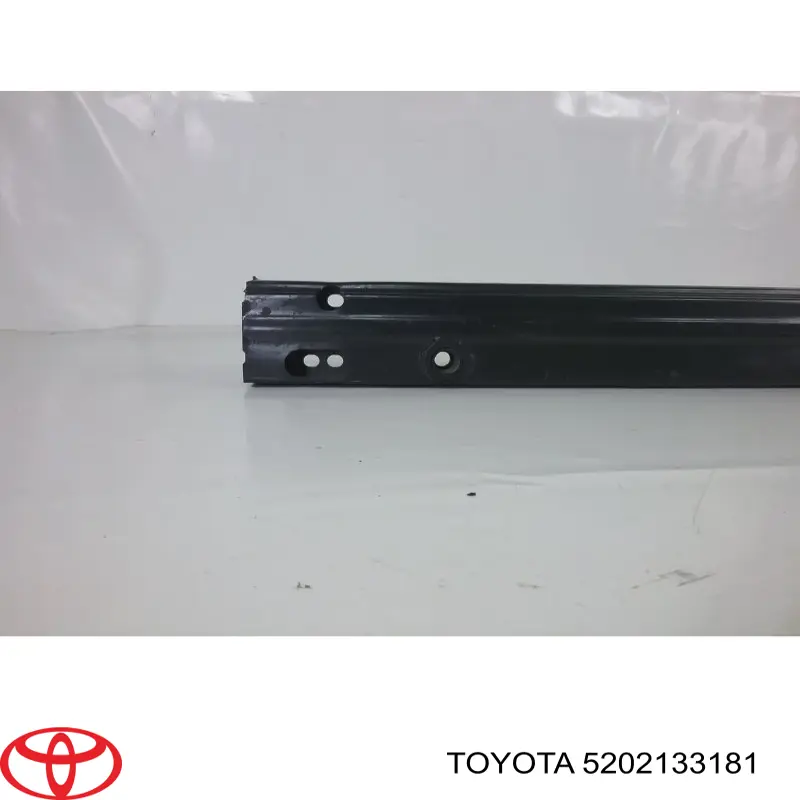 5202133181 Toyota підсилювач бампера переднього