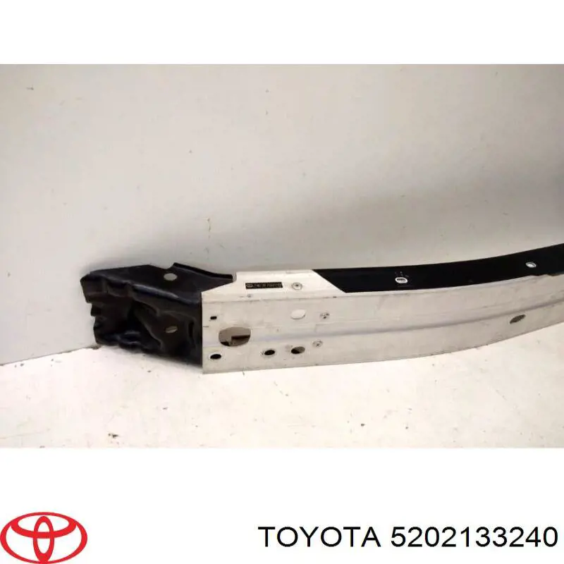 Купити 5202133240 Toyota Буфер бампера переднього