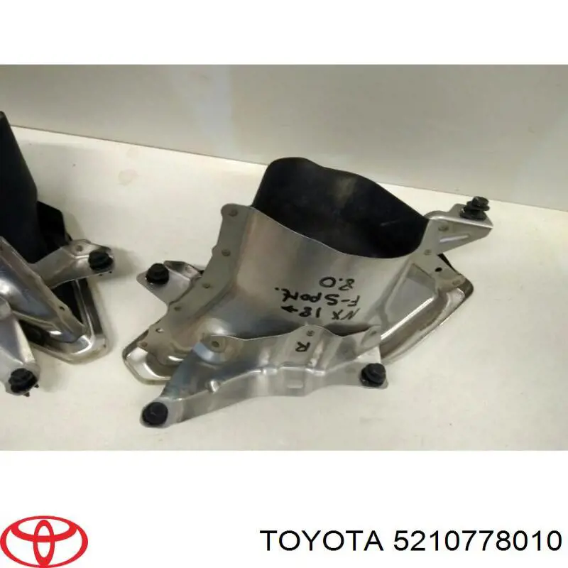 Купити 5210778010 Toyota Накладка бампера переднього