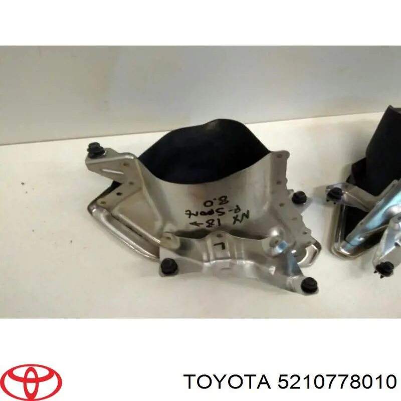 Накладка бампера переднього Toyota 5210778010 ціна, від 174.85 USD