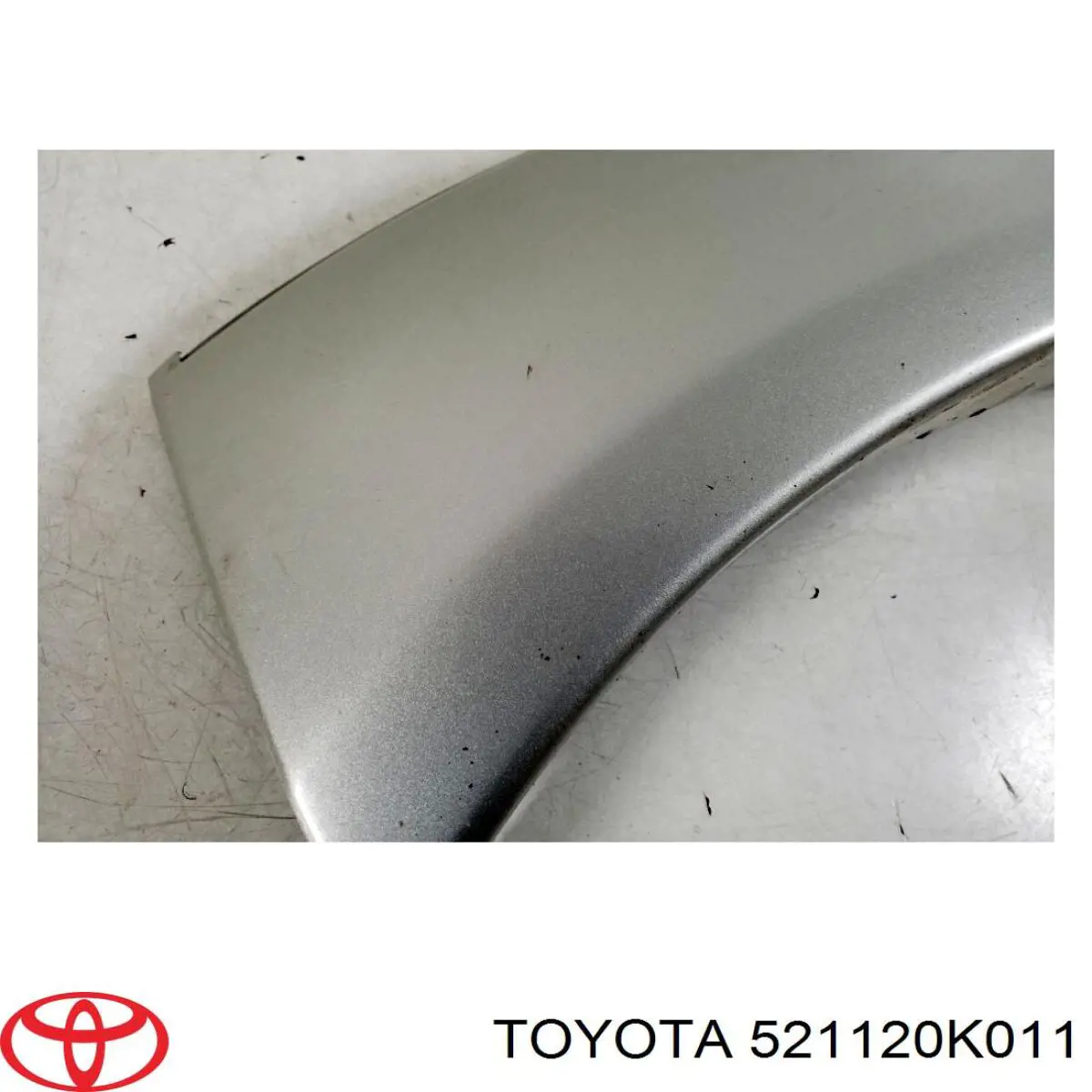 521120K011 Toyota Бампер передній ікло праве