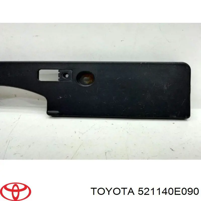 Панель кріплення номерного знака, переднього 521140E090 Toyota