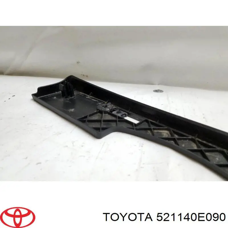 Кріплення переднього номера автомобіля Toyota 521140E090 ціна, від 55.56 USD