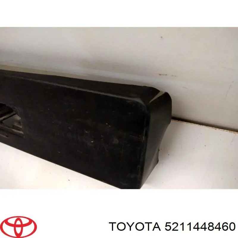 Кріплення переднього номера автомобіля Toyota 5211448460 ціна, від 44.23 USD