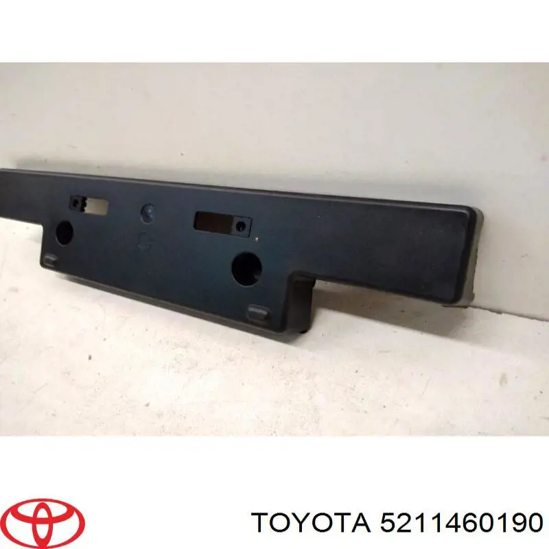 Купити 5211460190 Toyota Кронштейн переднього номерного знака