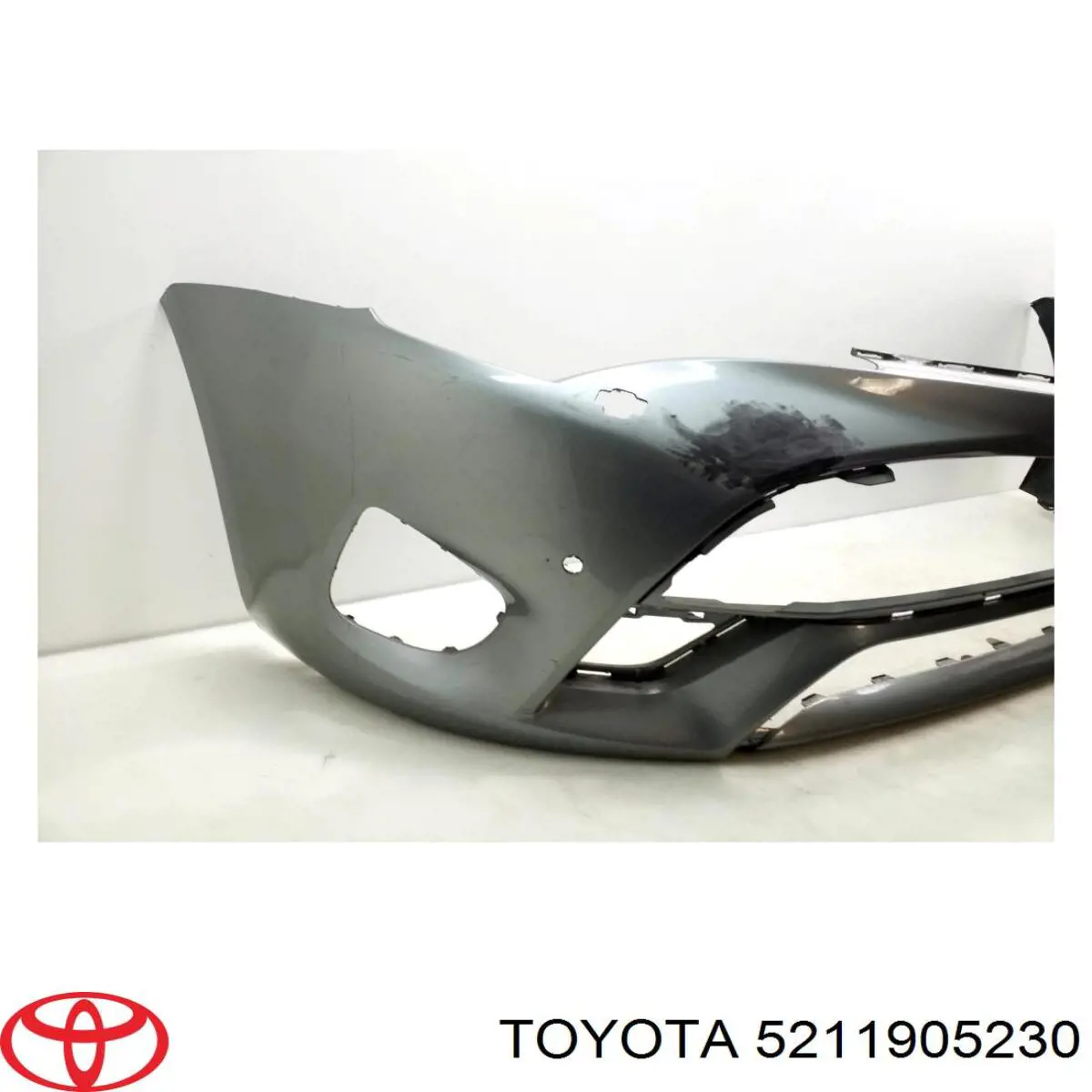 5211905230 Toyota Бампер передній в зборі