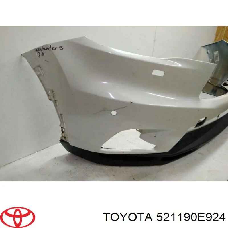 Бампер на авто Toyota 521190E924 ціна, від 488.75 USD