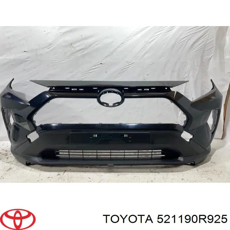 521190R925 Toyota Бампер передній в зборі