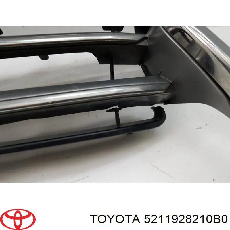 5211928210B0 Toyota Бампер передній в зборі