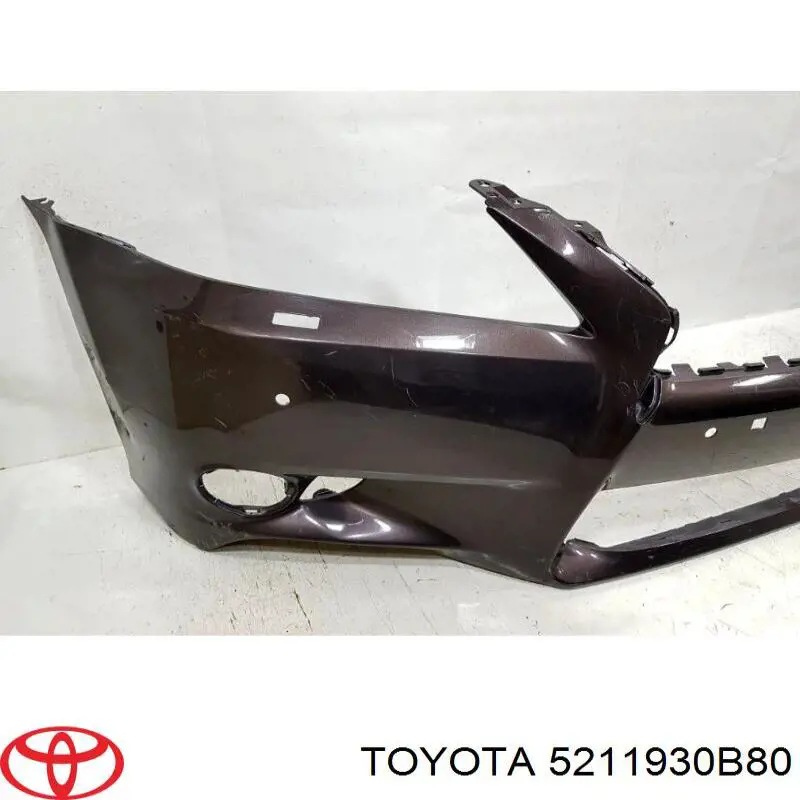 Передній бампер 5211930B80 Toyota