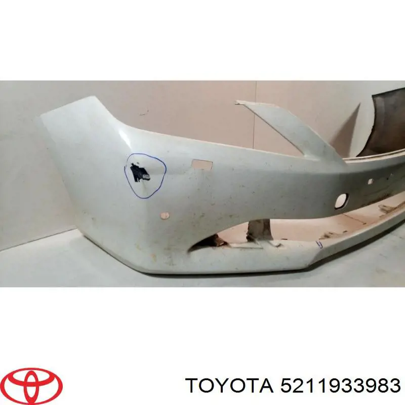 5211933983 Toyota Бампер передній в зборі