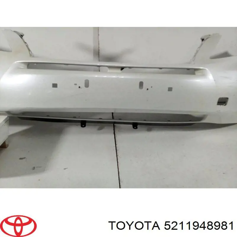 Бампер на авто Toyota 5211948981 ціна, від 169.30 USD