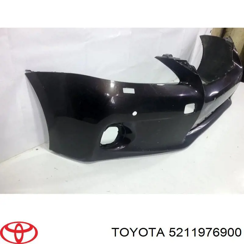 Передній бампер 5211976900 Toyota
