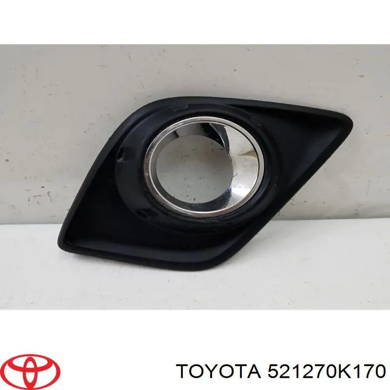 521270K170 Toyota заглушка/ решітка протитуманних фар бампера переднього, права