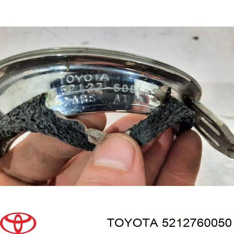 5212760050 Toyota Ободок/окантовка фари протитуманной, правий