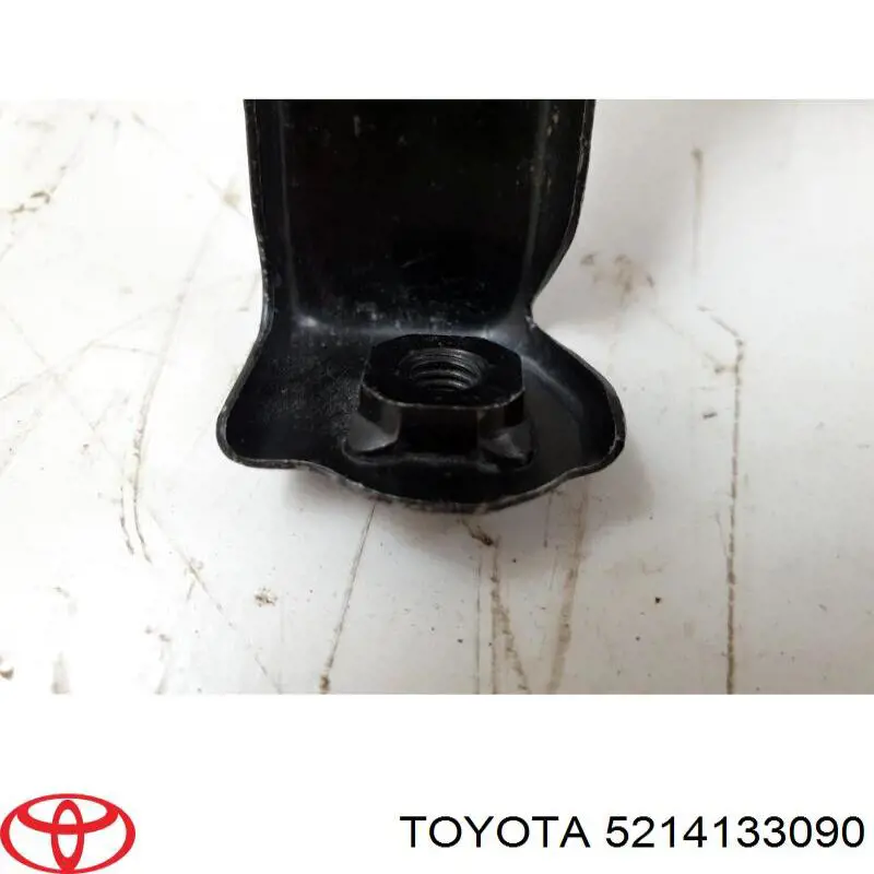 Купити 5214133090 Toyota Кронштейн бампера переднього, правий