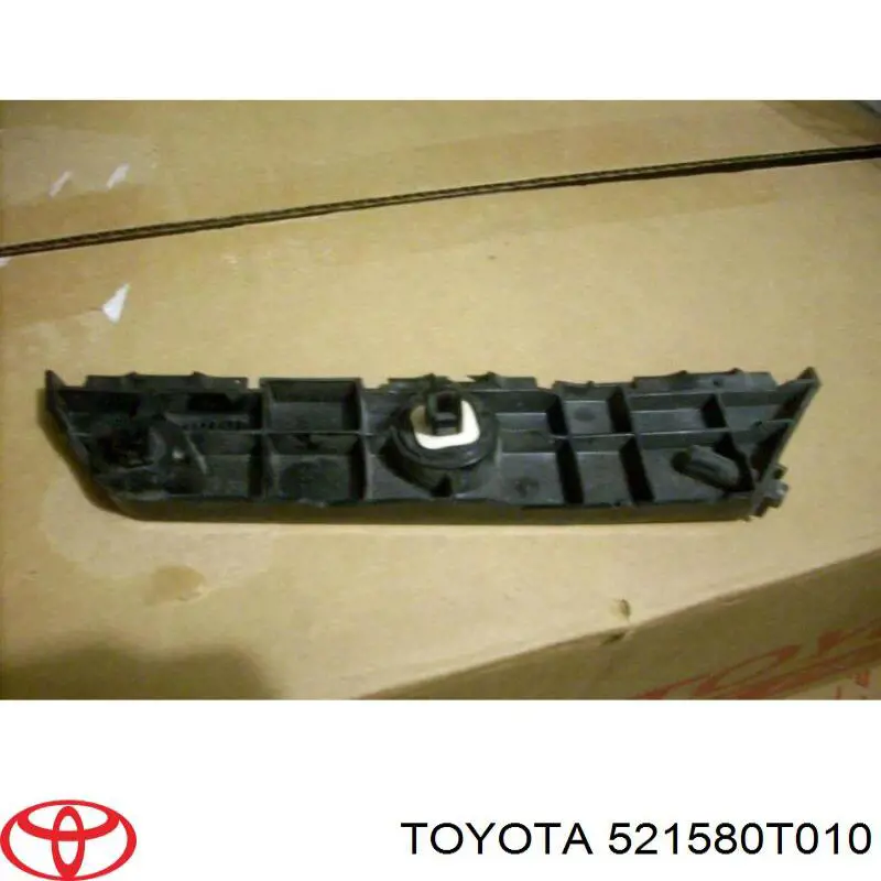 Кронштейн бампера заднього, зовнішній лівий 521580T010 Toyota