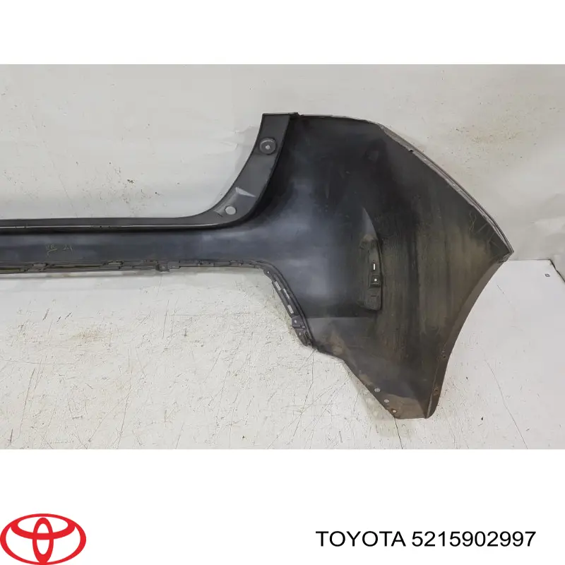 Задній бампер 5215902997 Toyota