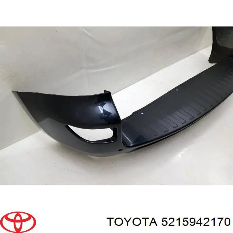 Задній бампер 5215942170 Toyota