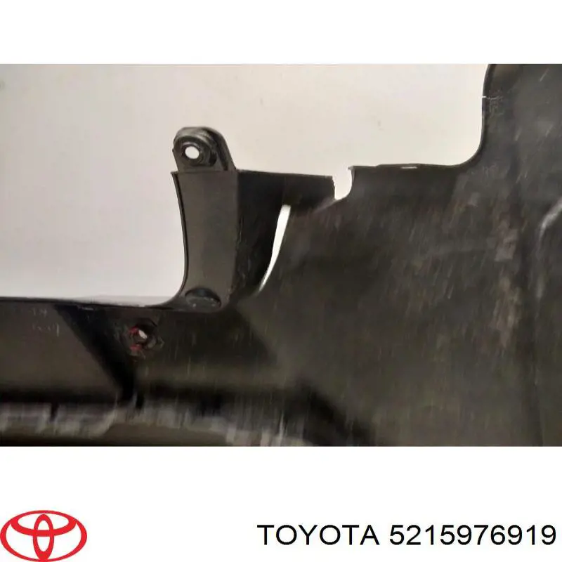 Задній бампер 5215976919 Toyota