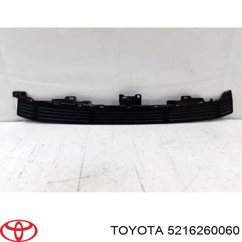 5216260060 Toyota Накладка бампера заднього