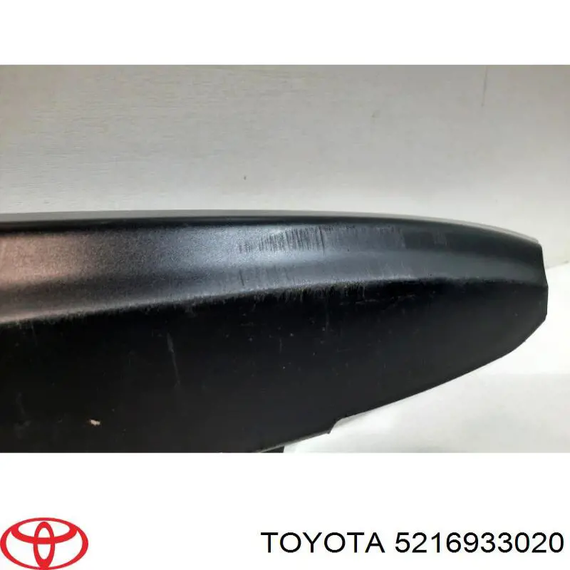 Купити 5216906070 Toyota Накладка бампера заднього
