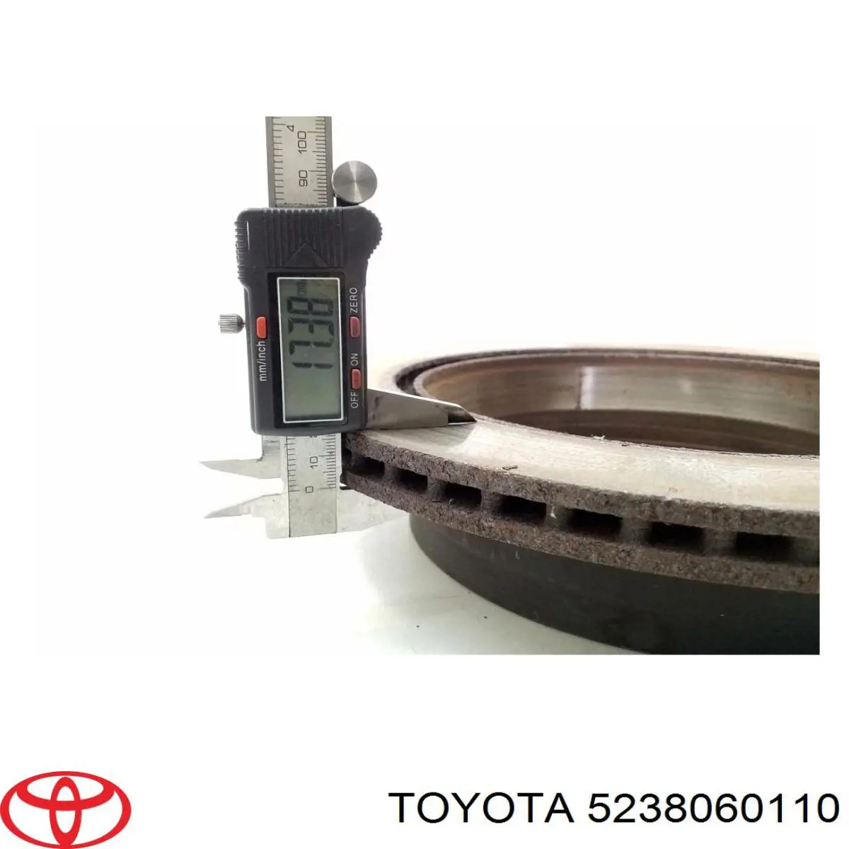 Сайлентблок (подушка) редуктора заднього моста, задній Toyota 5238060110