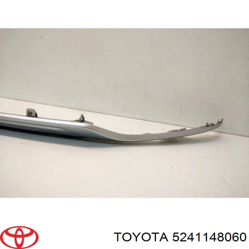 Накладка бампера переднього Signeda PTY05133VA ціна, від 139.36 USD