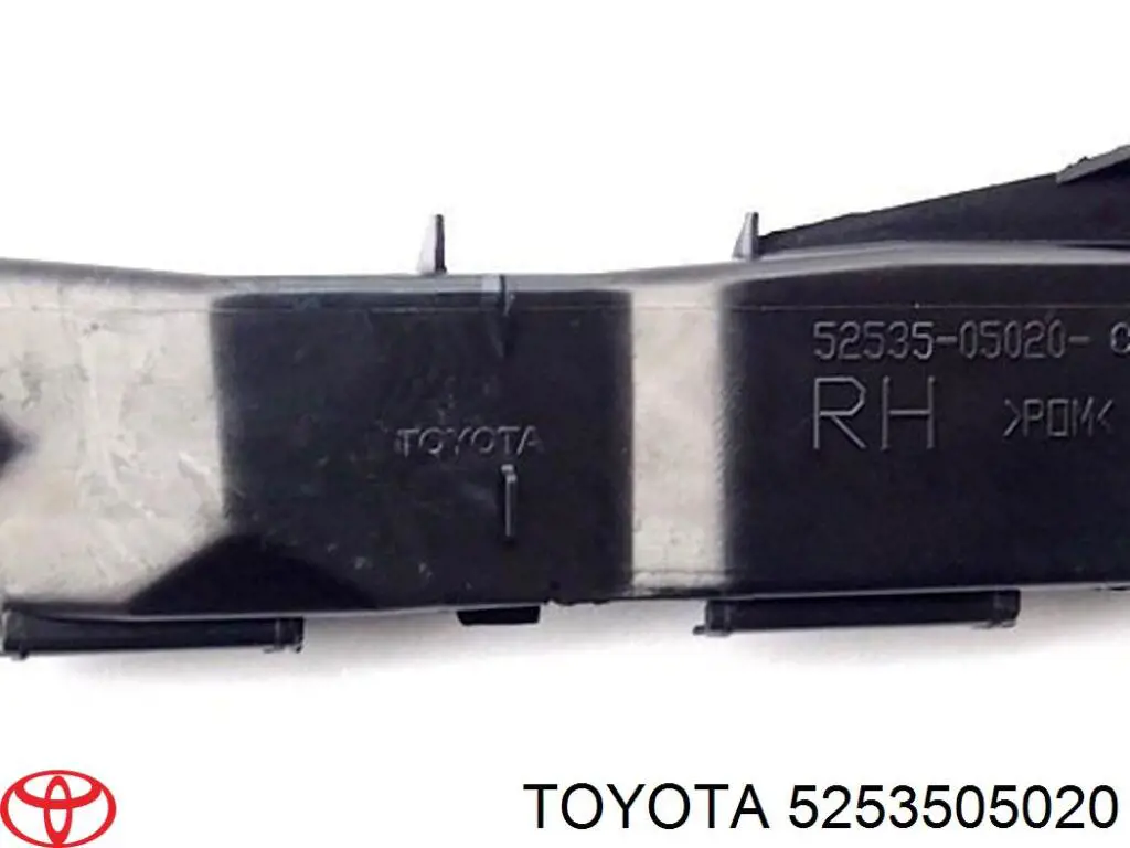 Направляюча переднього бампера, права Toyota Avensis (T25) (Тойота Авенсіс)