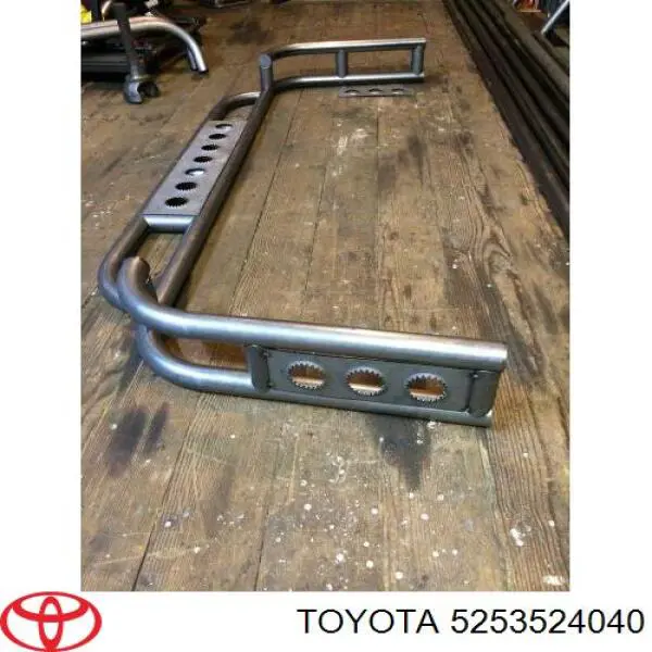 Купити 5253524040 Toyota Кронштейн бампера переднього, правий