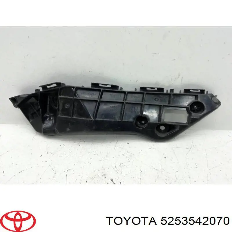 Купити Кронштейн бампера переднього, зовнішній правий Toyota RAV4 IV A4