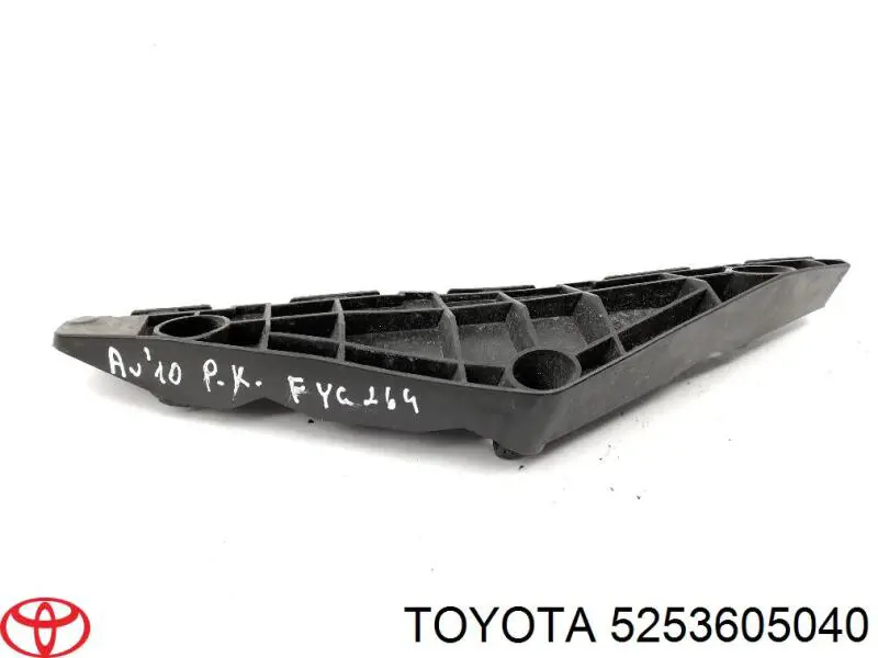 5253605040 Toyota Лівий кронштейн переднього бампера
