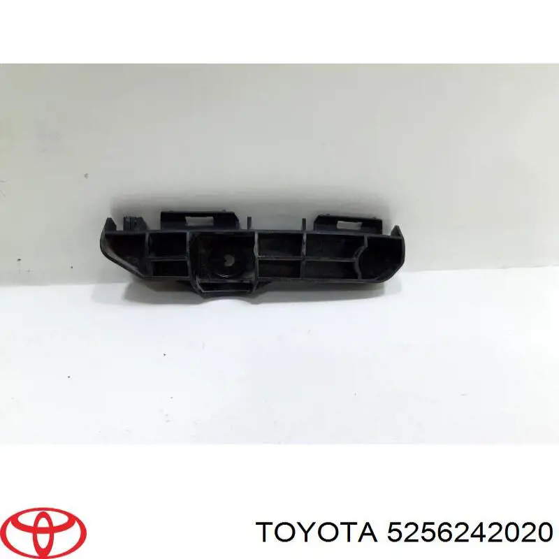 Кронштейн бампера заднього, правий Toyota 5256242020 ціна, від 6.93 USD