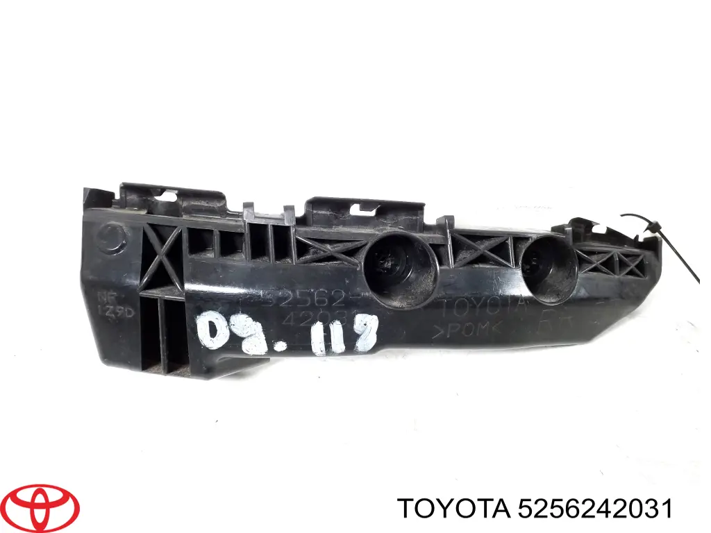 Направляюча заднього бампера, права Toyota 5256242031 ціна, від 6.87 USD