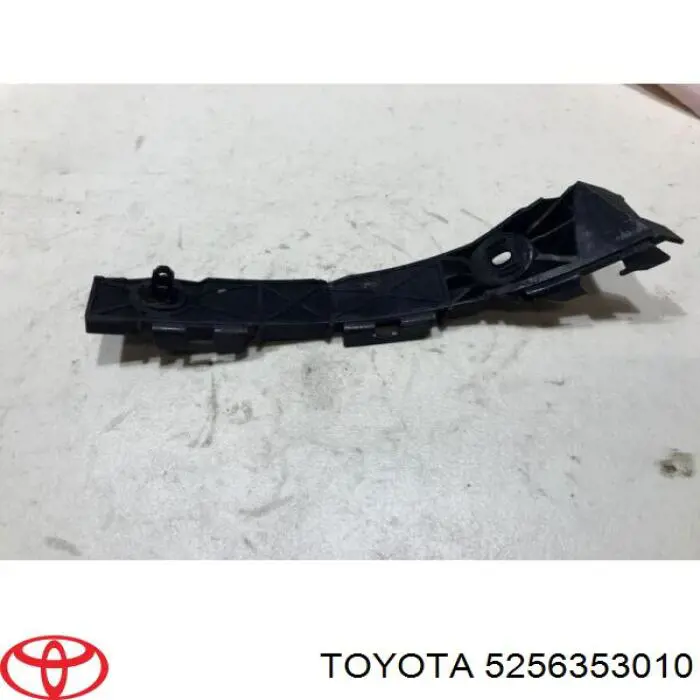 Купити 5256353010 Toyota Направляюча заднього бампера, ліва