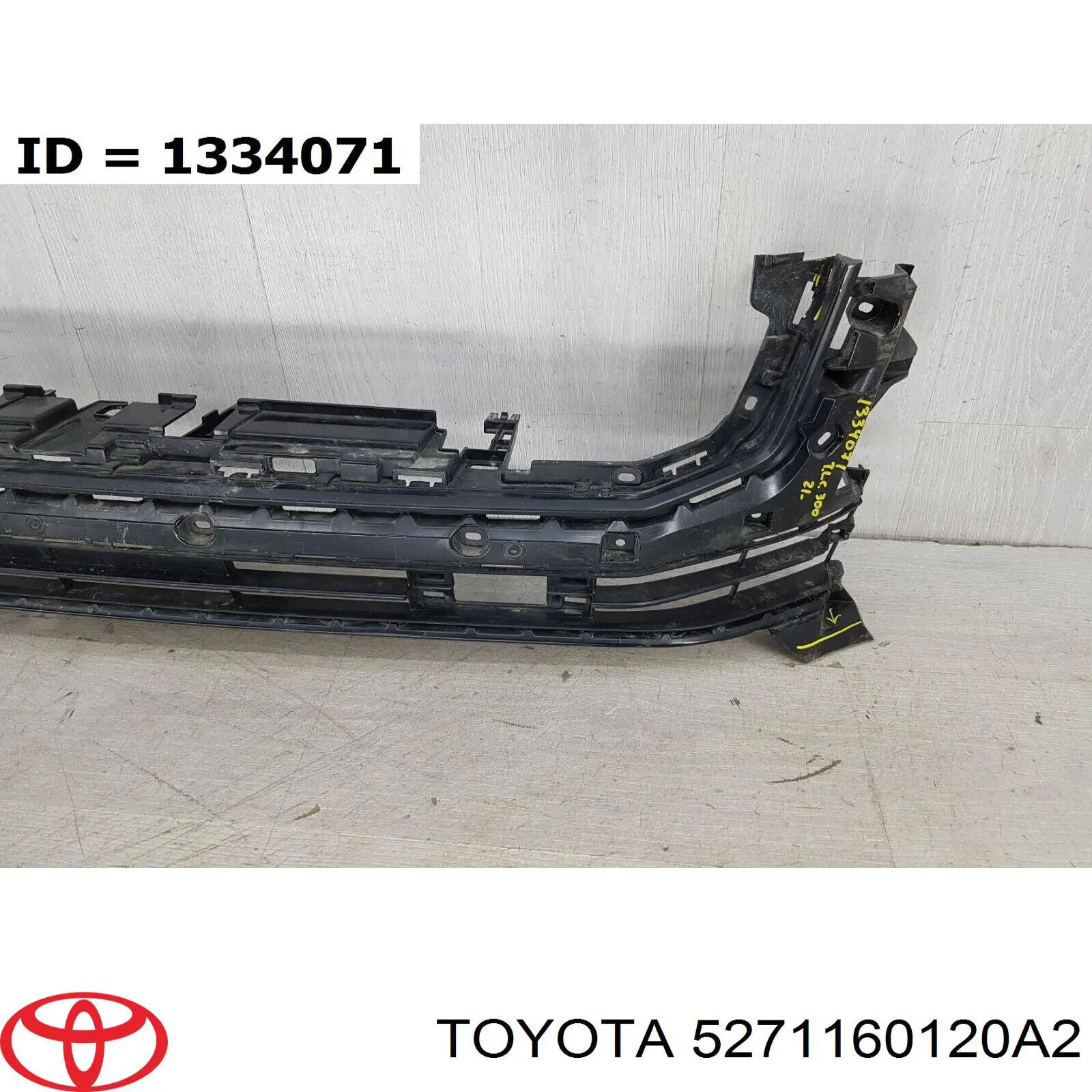  Toyota 5271160120A2 ціна, від 389.39 USD