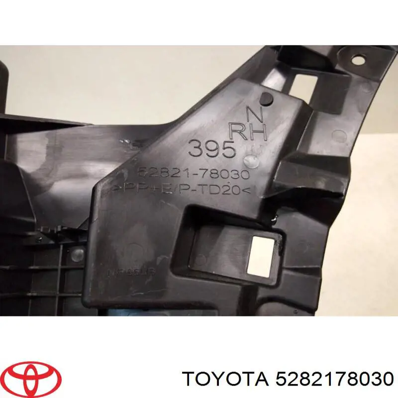5282178030 Toyota Решітка переднього бампера, внутрішня права