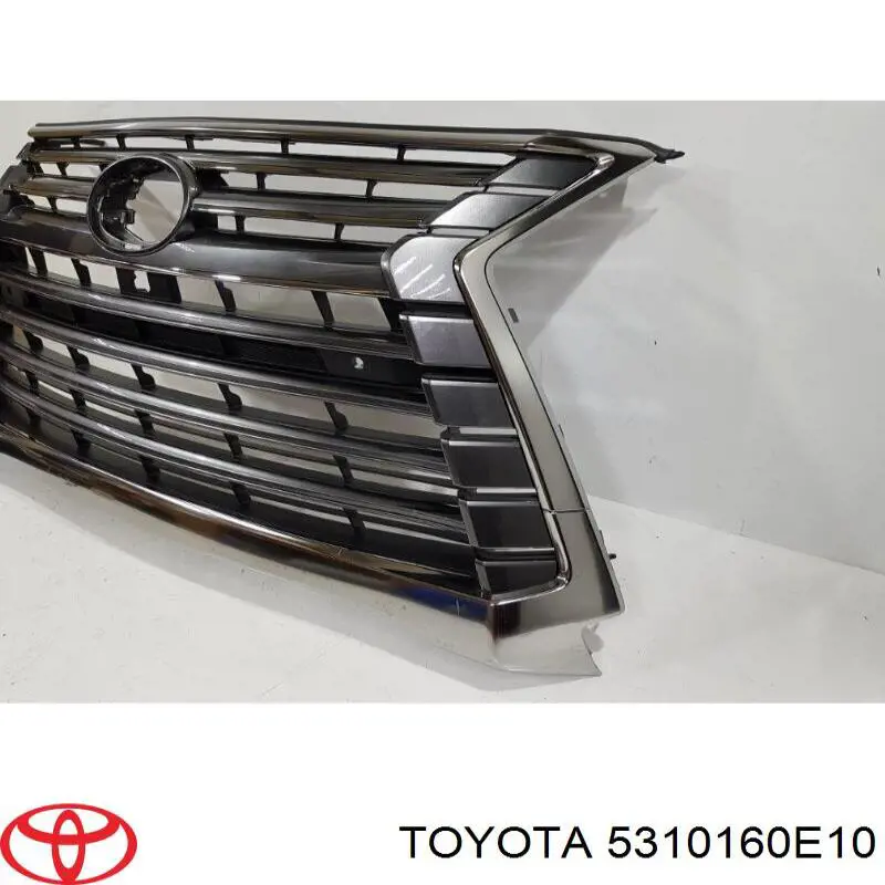 Решітка радіатора 5310160E10 Toyota