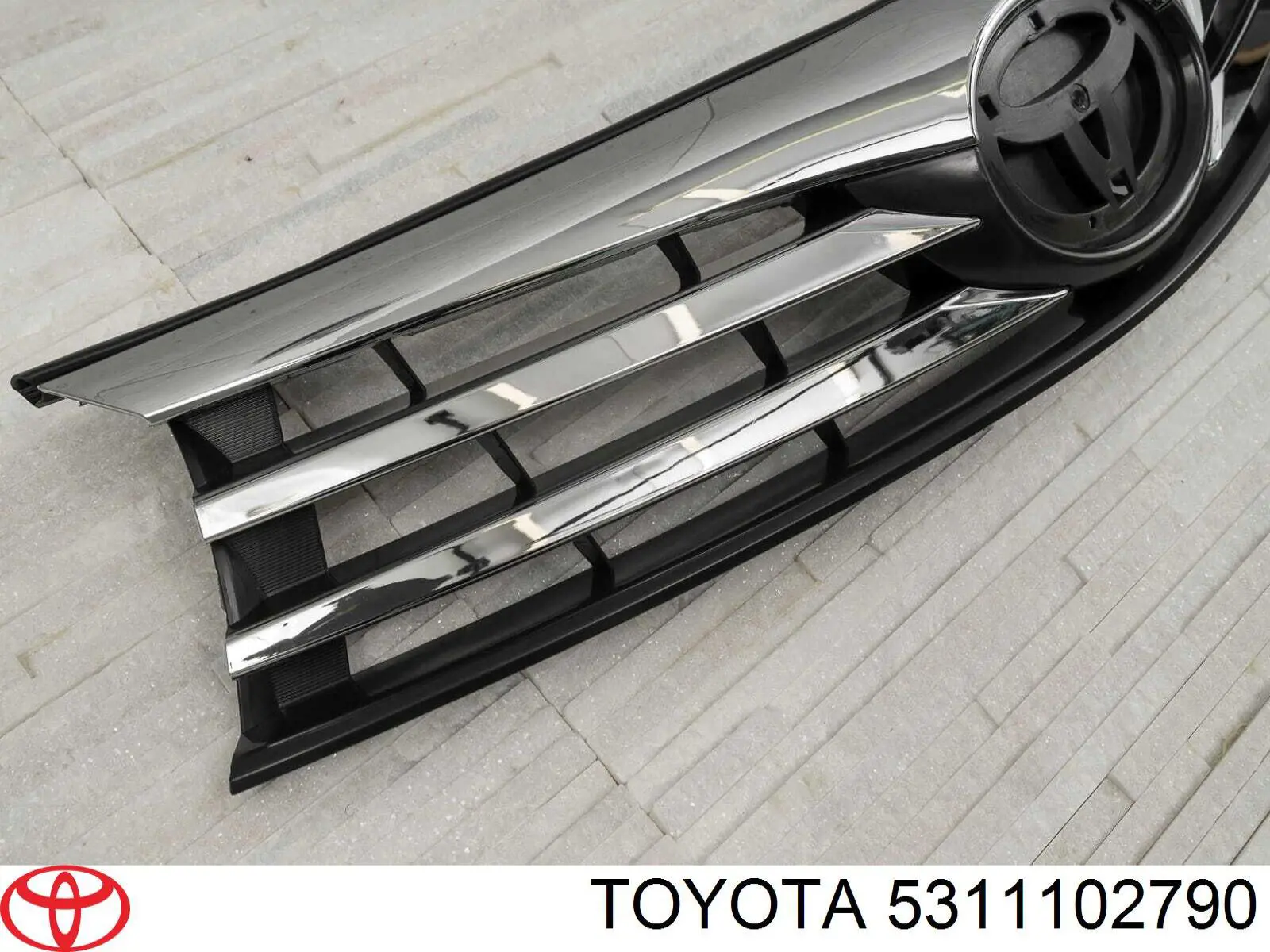 5311102790 Toyota Решітка радіатора