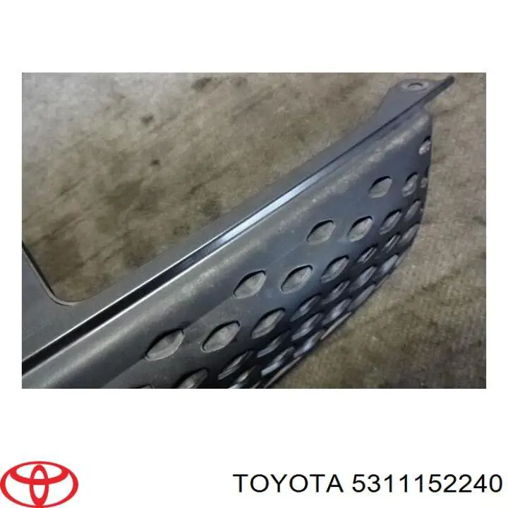 5311152240 Toyota Решітка радіатора